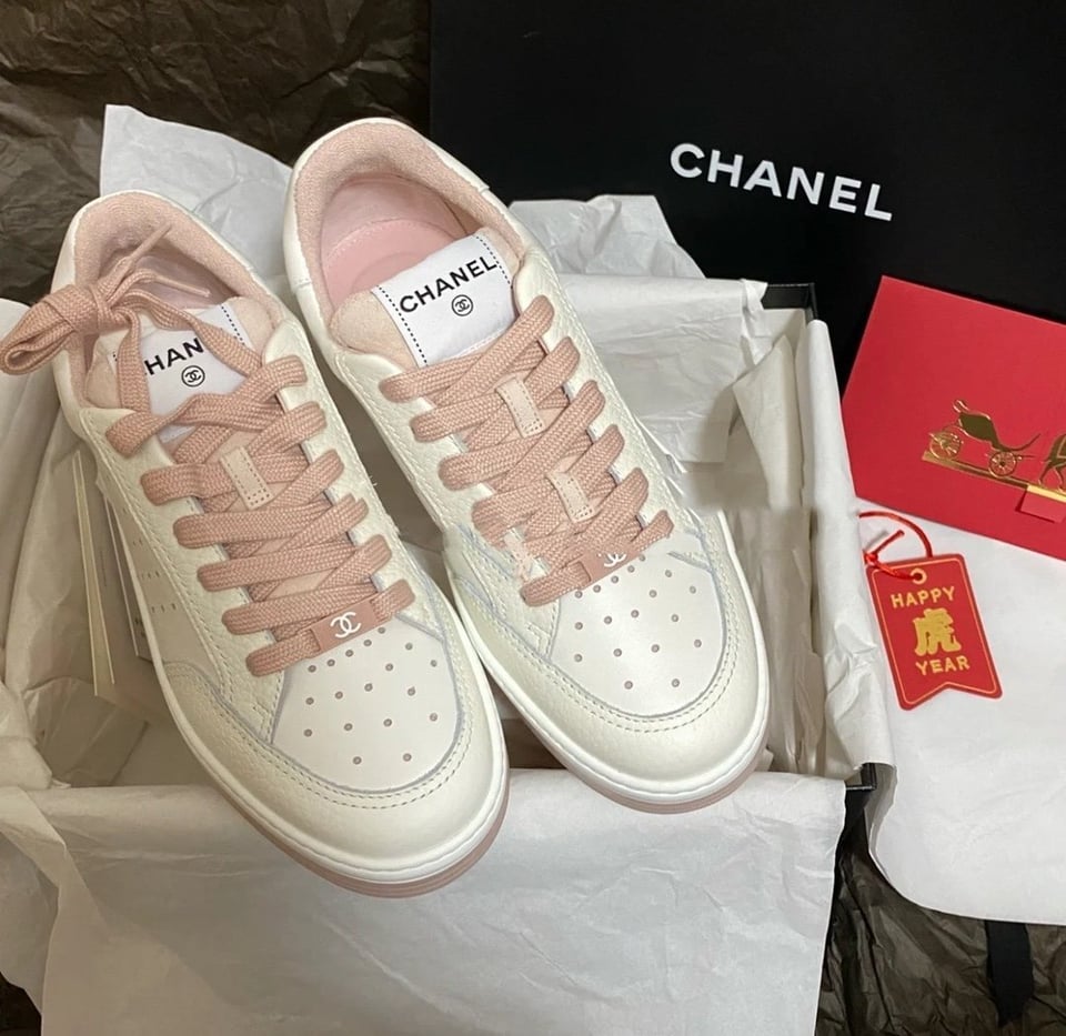 Chanel Runner Trainer Sneakers White And Pink G35934 view 8