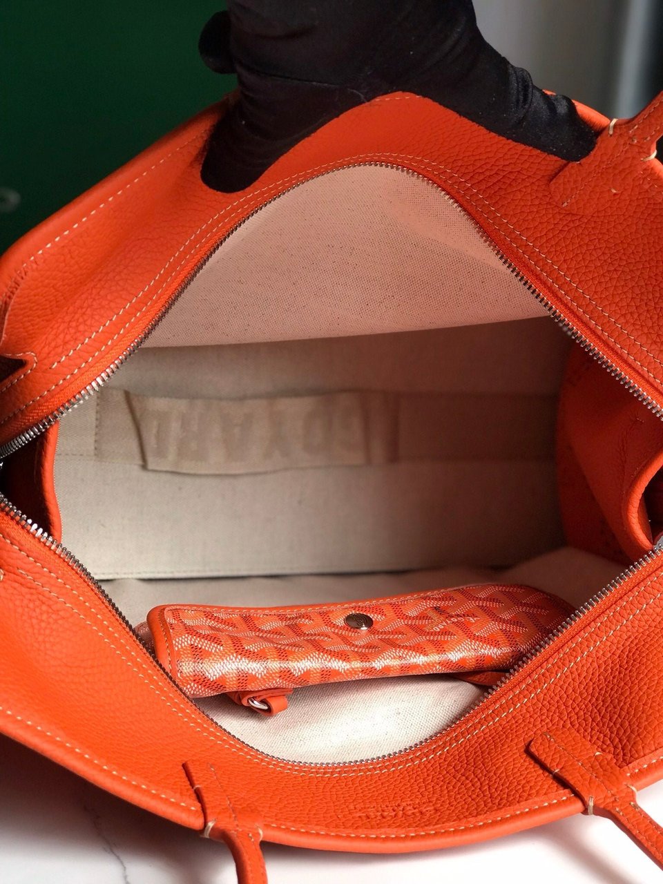 Goyard Hardy Pm Bag 40 Cm Orange Goyardine Canvas And Taurillon Leather Trim view 4