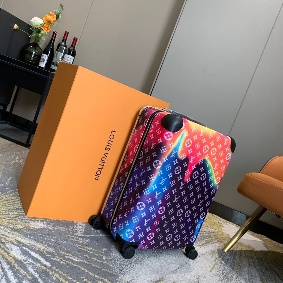 Louis Vuitton Horizon 55 Monogram Sunset Suitcase Multicolor M20462 view 10