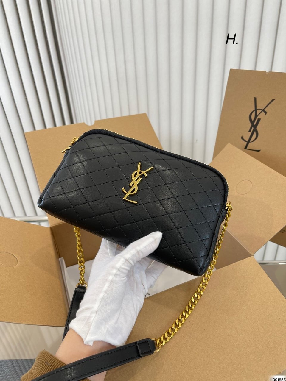 Saint Laurent Gaby Zipped Pouch In Quilted view 7