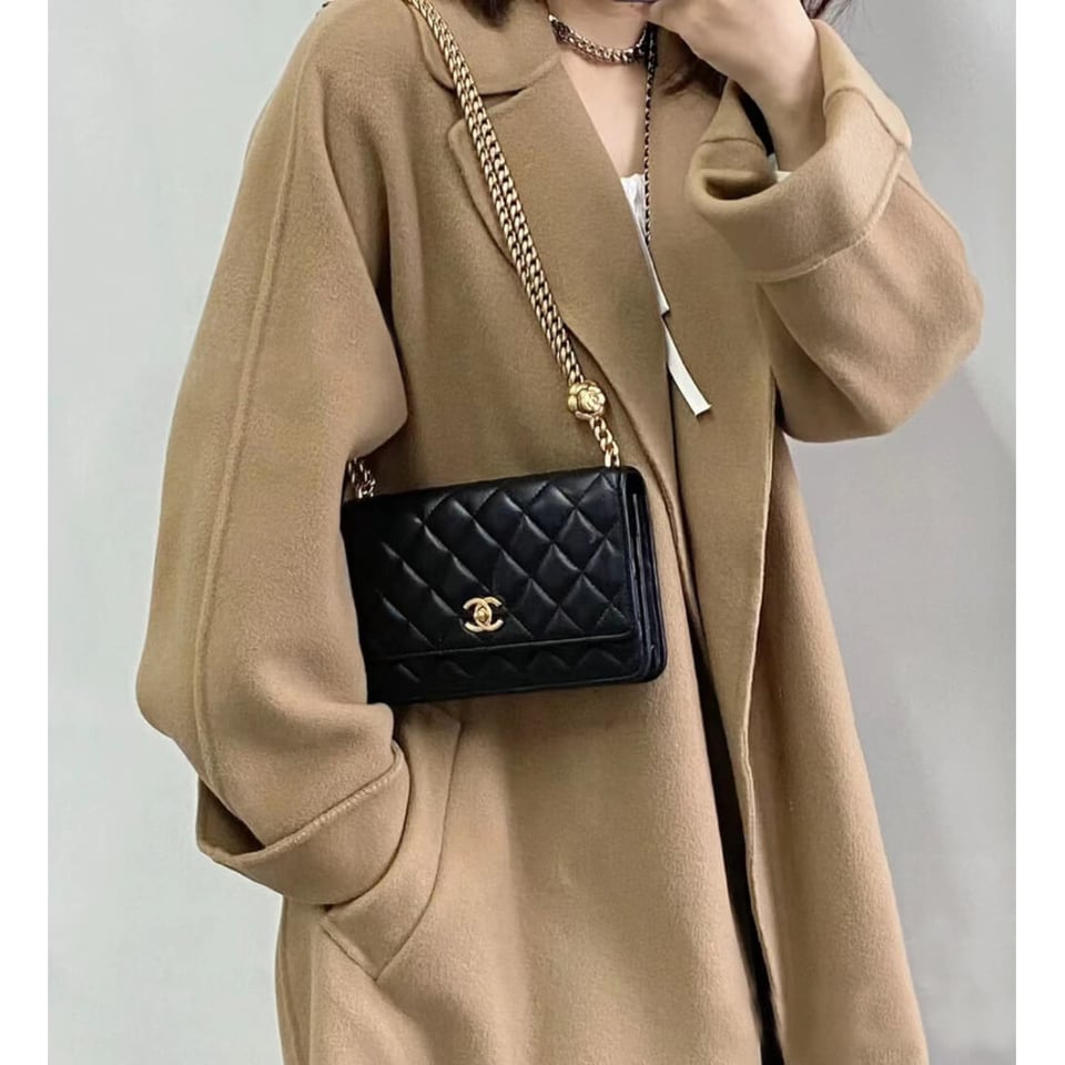 Chanel Camellia Crush Wallet On Chain Lambskin 19.2cm view 3