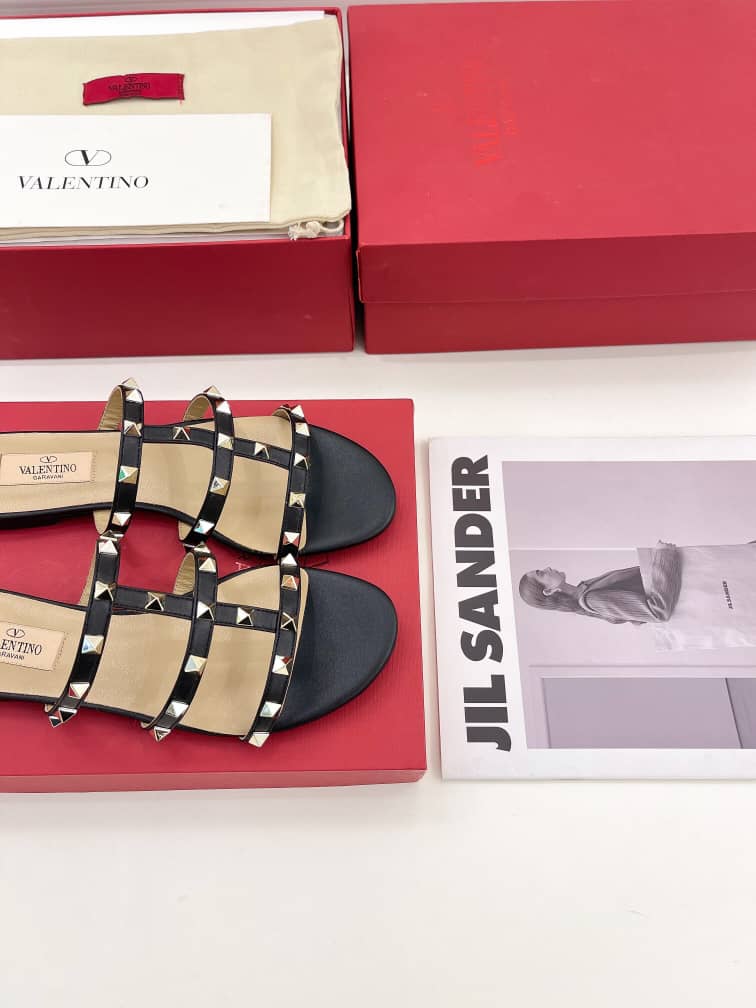 Valentino Garavani Rockstud Flat Slide Sandal Black 4W2S0C49Vod 0No view 9