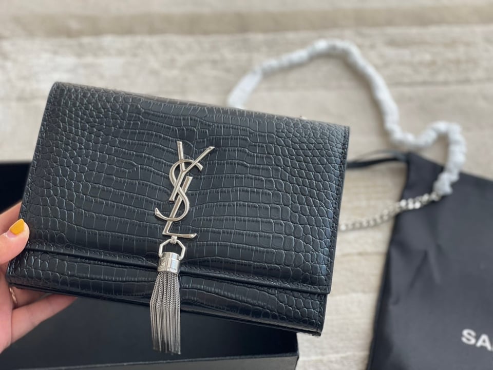 Saint Laurent Kate Small Chain Bag With Tassel In Shiny Leather Black view 4