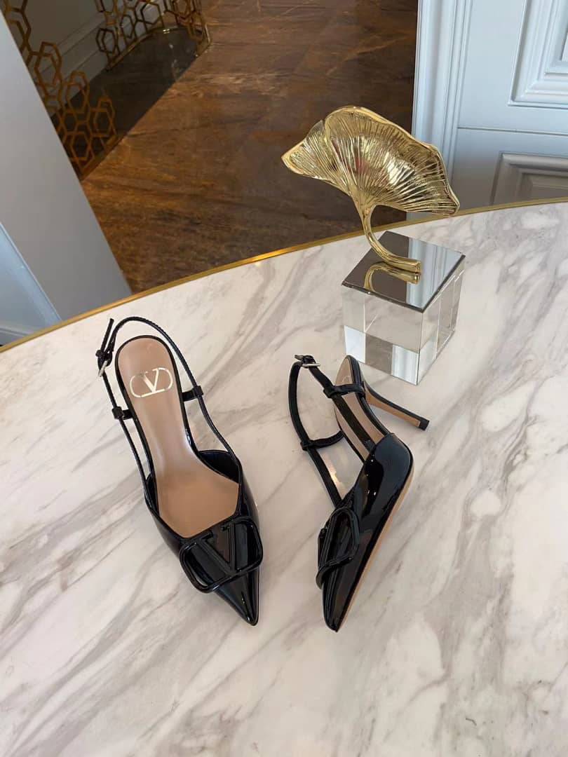Valentino Garavani Vlogo Signature Patent Leather Slingback Pump Black 4W2S0R01Tmk 0No view 8
