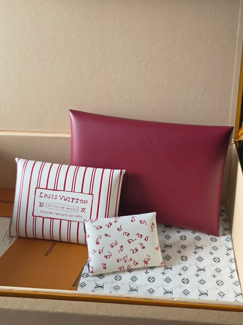 Louis Vuitton Kirigami Pochette M25760 view 2