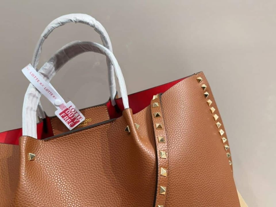 Valentino Garavani Rockstud Leather Tote Brown 36Cm view 9