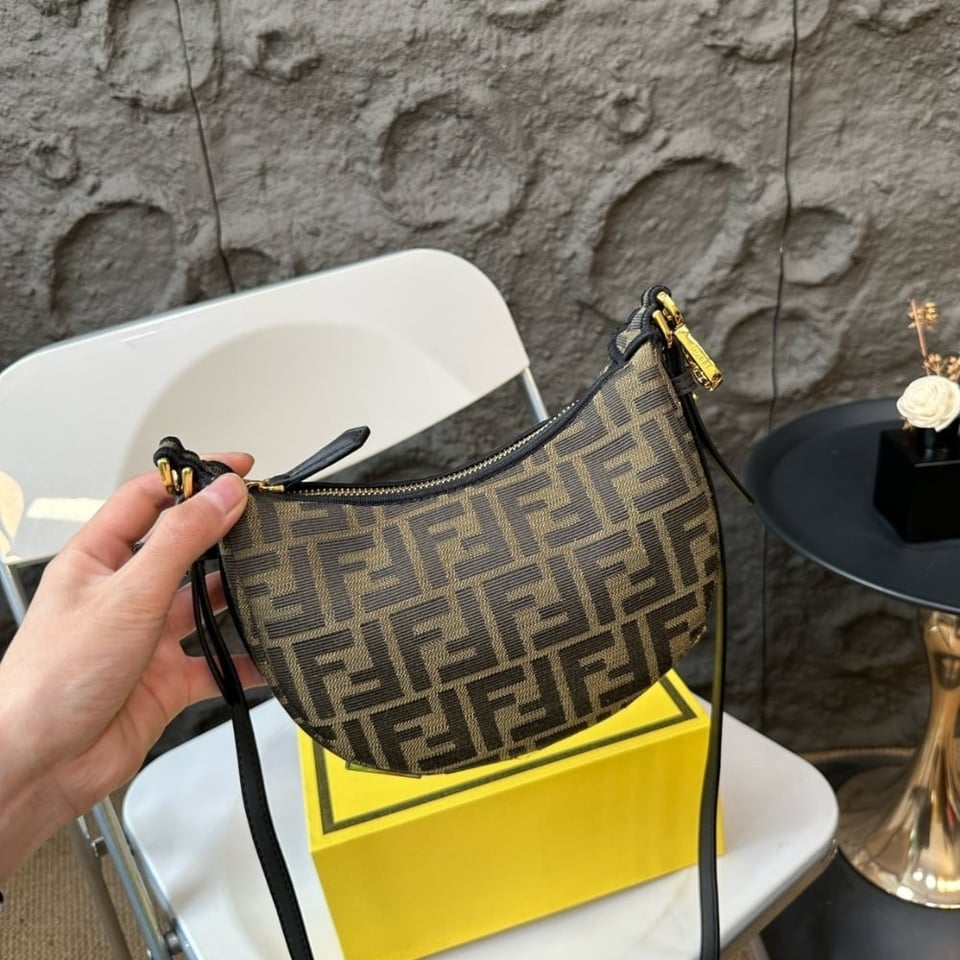 Fendi Fendigraphy Mini Bag Brown Ff 20Cm view 4
