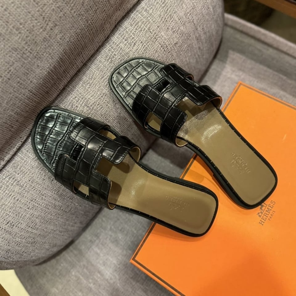 Herm?S Oran Sandal Alligator In Black H001089Z 01360 view 6