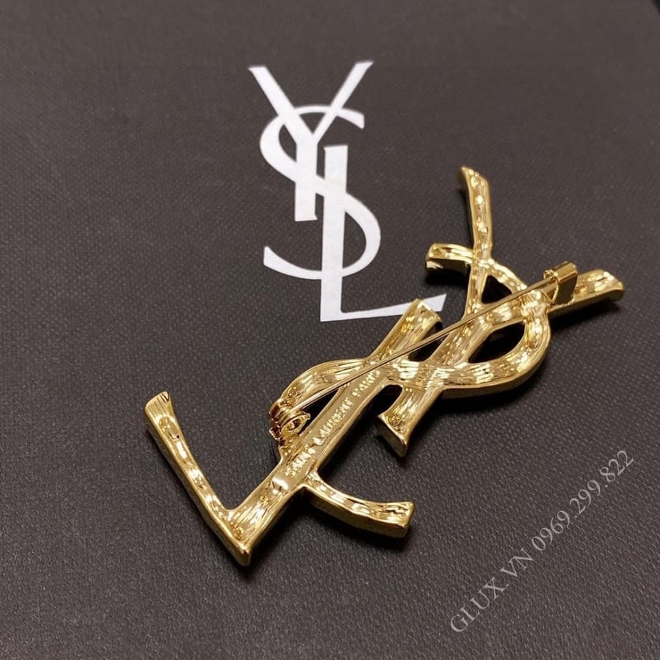 Saint Laurent Crocodile Brooch In Metal view 3