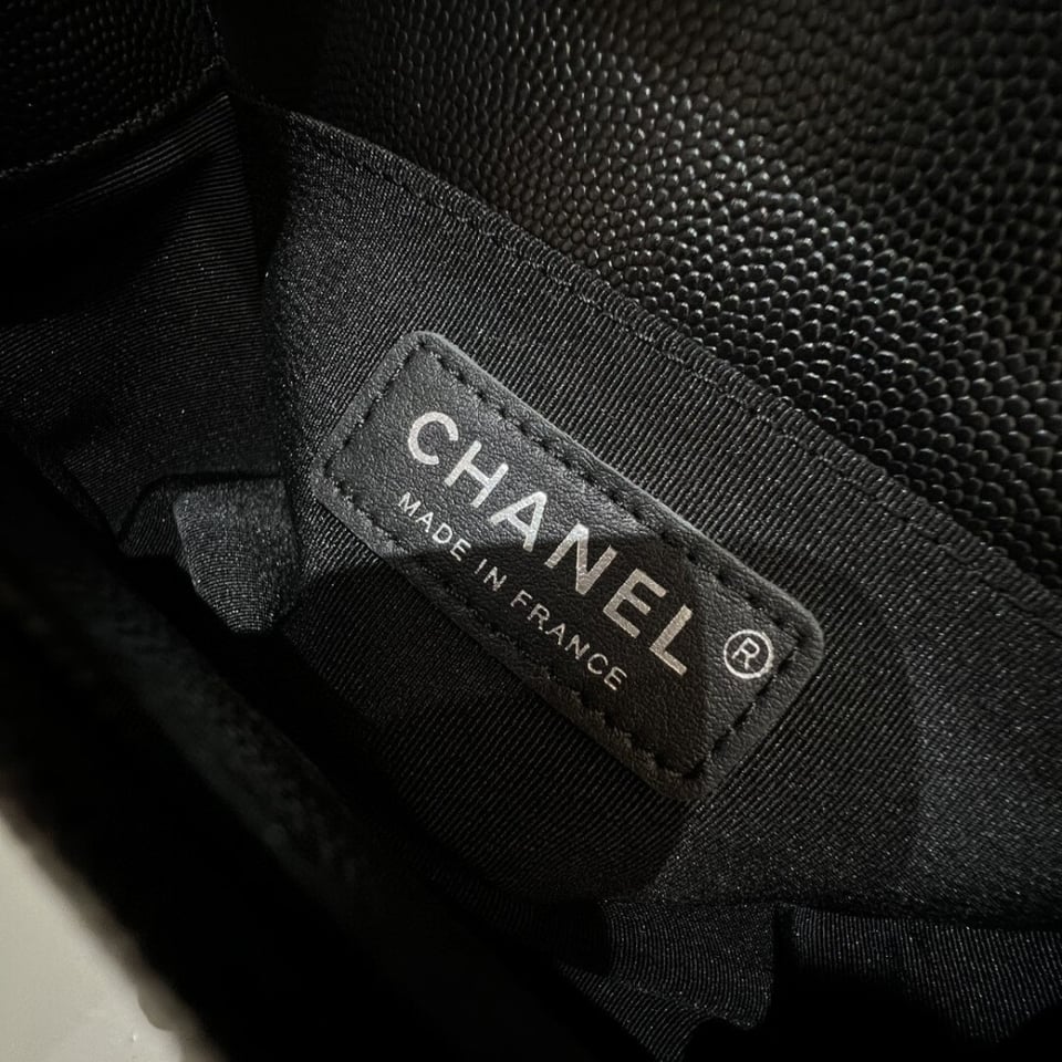 Chanel Le Boy Bag 20cm Black Caviar Leather view 17