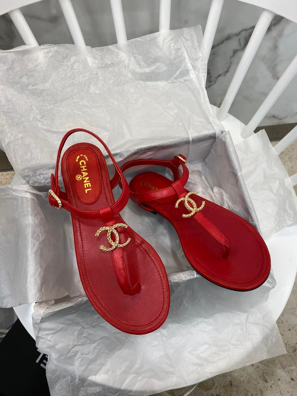 Chanel Gold Cc Logo Thong Sandals Wine Red view 3