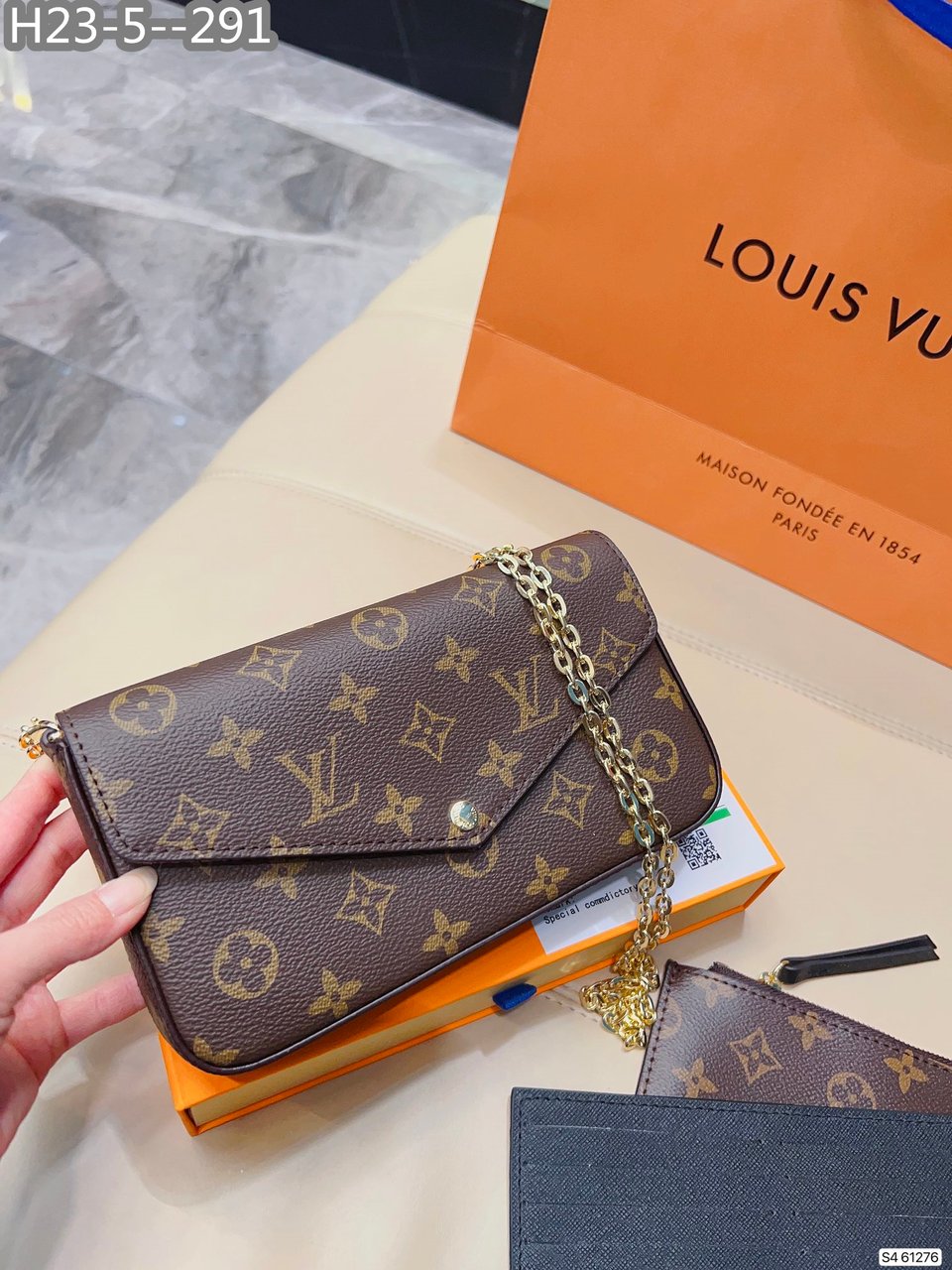 Louis Vuitton Set Of 3 Items Monogram Okinawa Blue 18Cm view 3