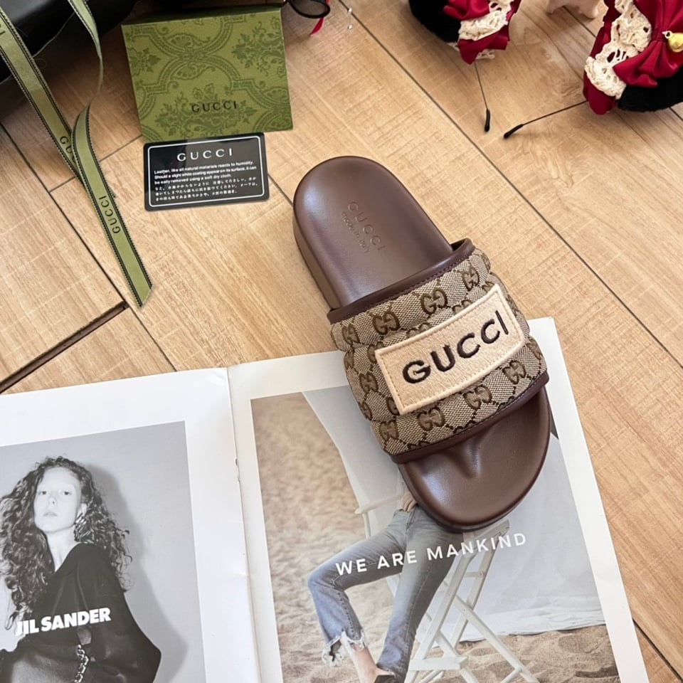 Gucci Gg Horizontal Strap Sandals With Tag In Brown view 3