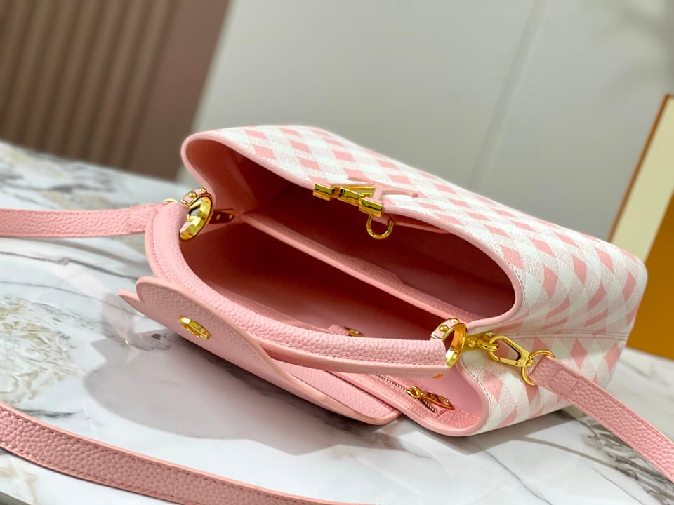 Louis Vuitton Capucines Pink 32Cm M20717 view 7