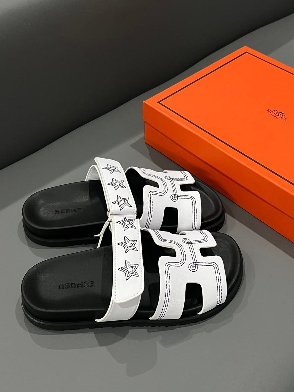 Hermes Chypre Sandal Star Stitched Blanc White view 4