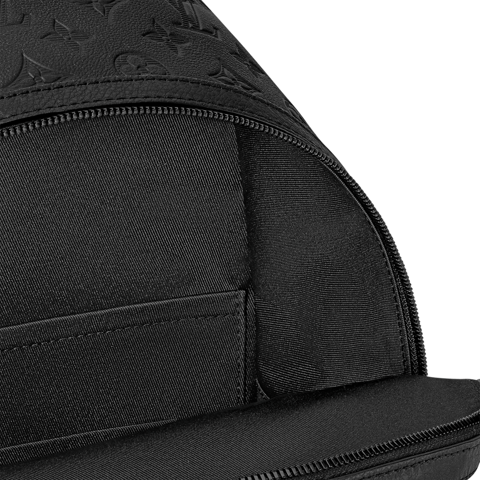 Louis Vuitton Discovery Backpack M46553 view 4