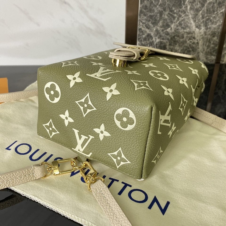 Louis Vuitton Tiny Backpack 19Cm Khaki view 7