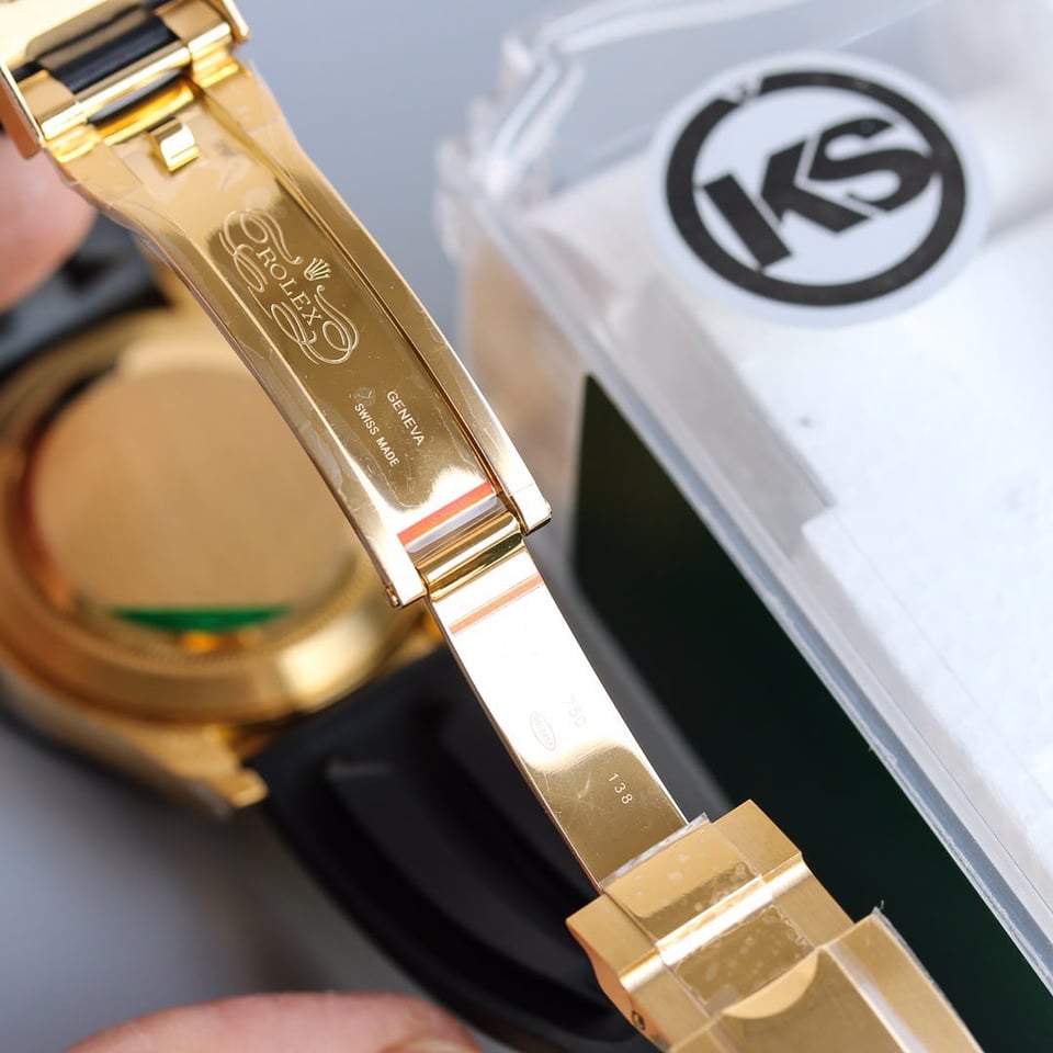 [Super Clone] Rolex Cosmograph Daytona Yellow Gold 40mm view 9