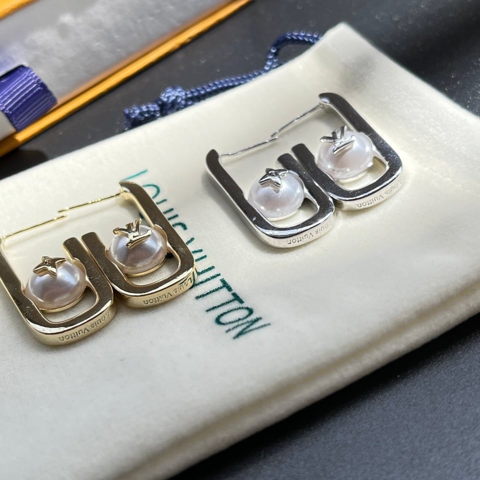 Louis Vuitton My Lv Chain Pearls Earrings Gold M01451 view 6