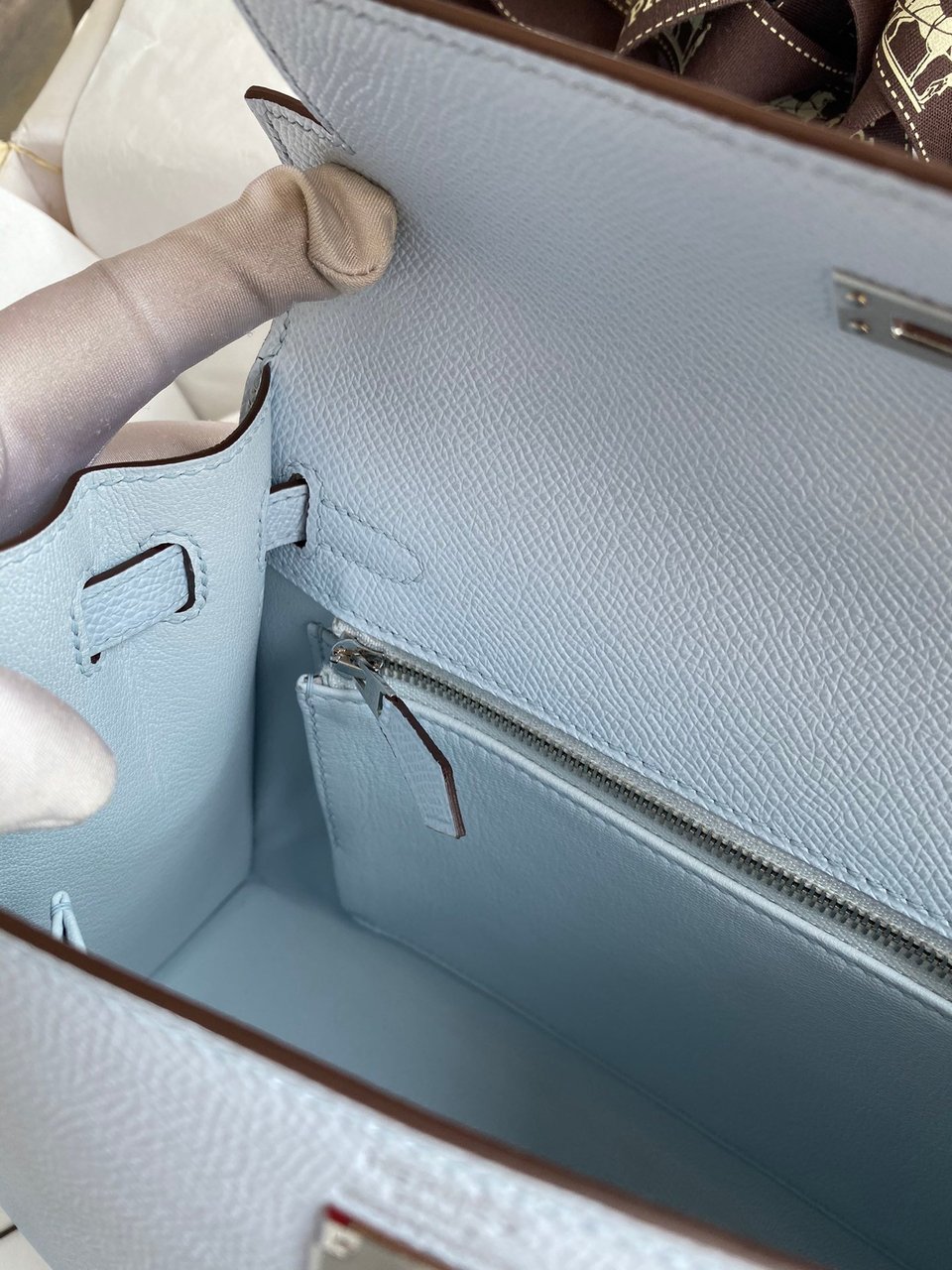 Hermes Kelly 25 Bag In Sky Blue Epsom Leather For Women 25cm/10in view 3