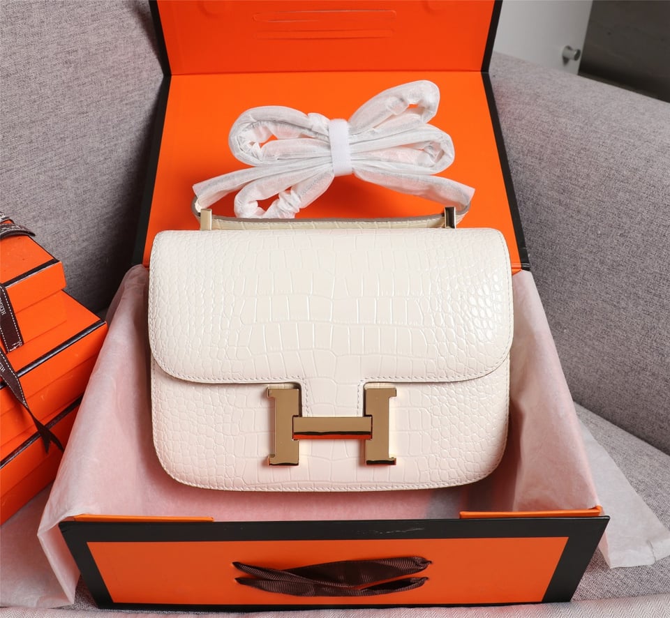 Hermès Mini Constance 19 Shiny Alligator Gold Hardware White 19cm / 7.5in view 2