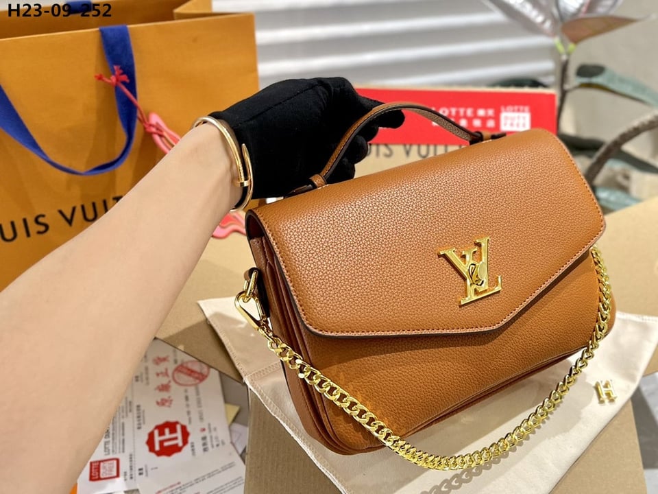 Louis Vuitton Oxford Bag Brown 25Cm M22952 view 3