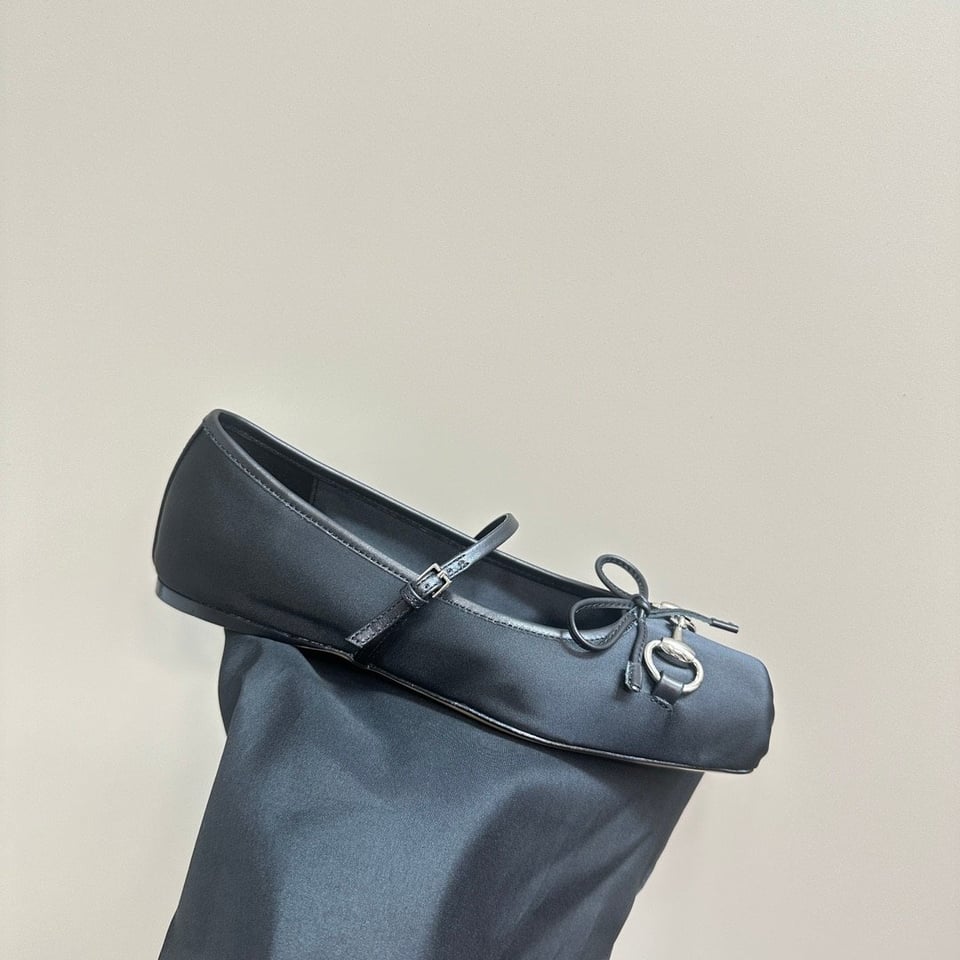 Gucci Women’S Horsebit Ballet Flat Satin Black view 7