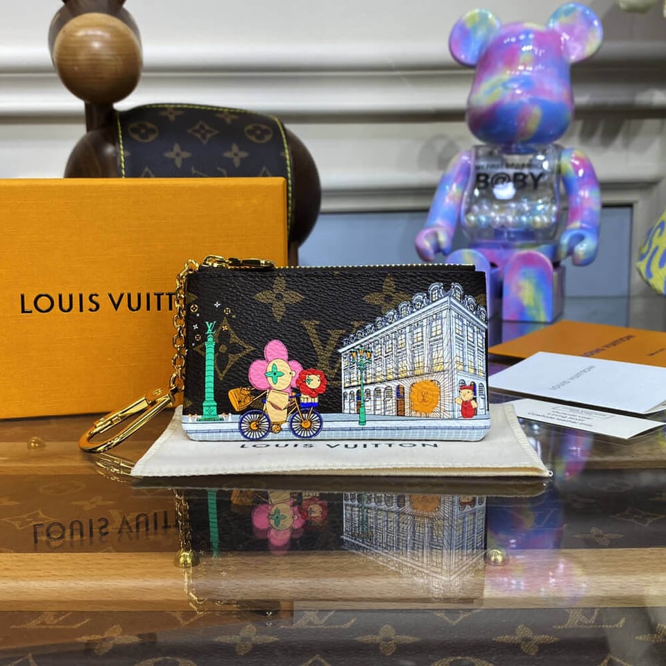 Louis Vuitton Christmas Animation 2022 Key Pouch Pink view 3