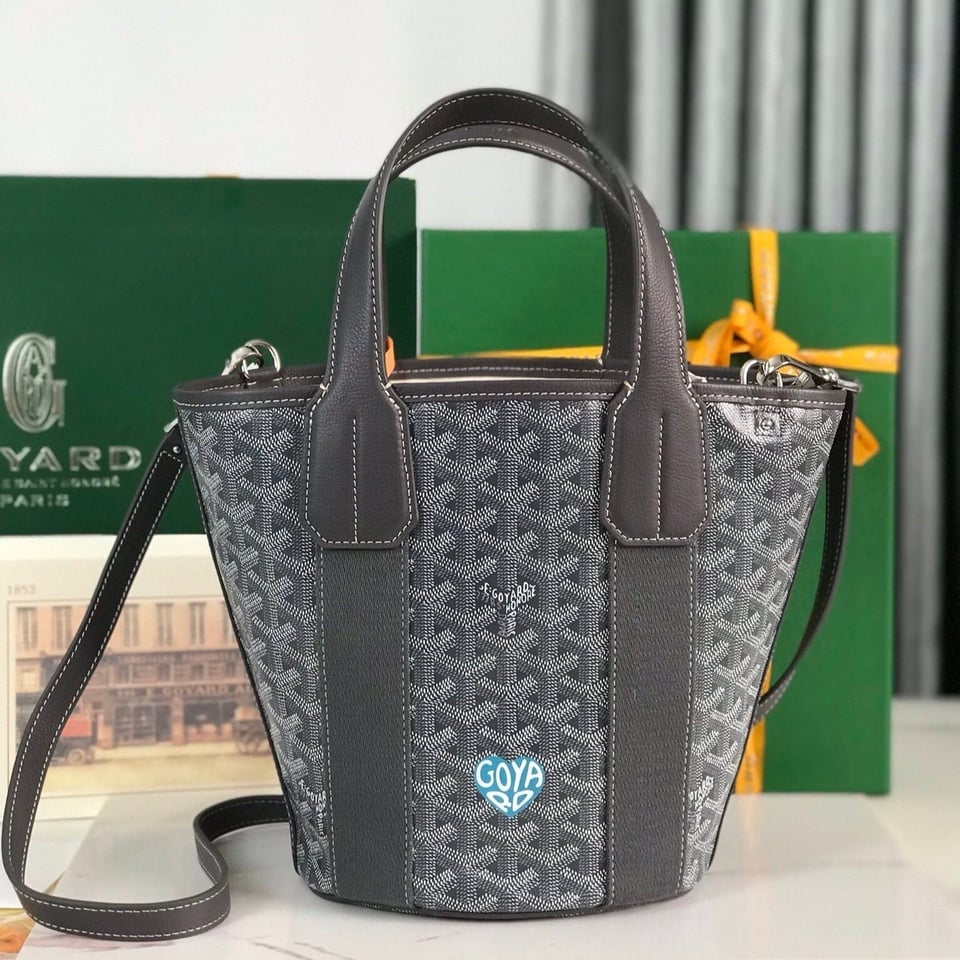 Goyard Small Belharra 24 Cm Gray Goyardine Canvas And Lambskin view 2