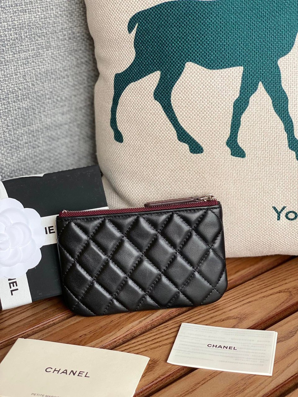 Chanel Zipped Wallet 15 Black Lambskin Silver Hardware view 7