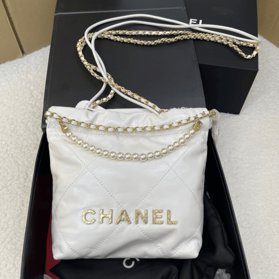 Chanel Pearl Chain White Mini Vintage Gold Bag 20cm/7.9in view 6