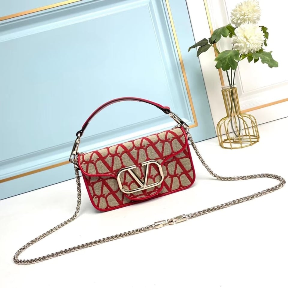 Valentino Garavani Locò Toile Iconographe Shoulder Bag Red 20Cm view 4