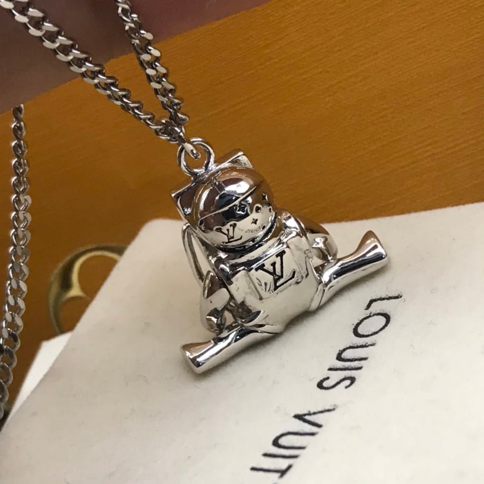 Louis Vuitton Astronaut Silver Necklace view 3
