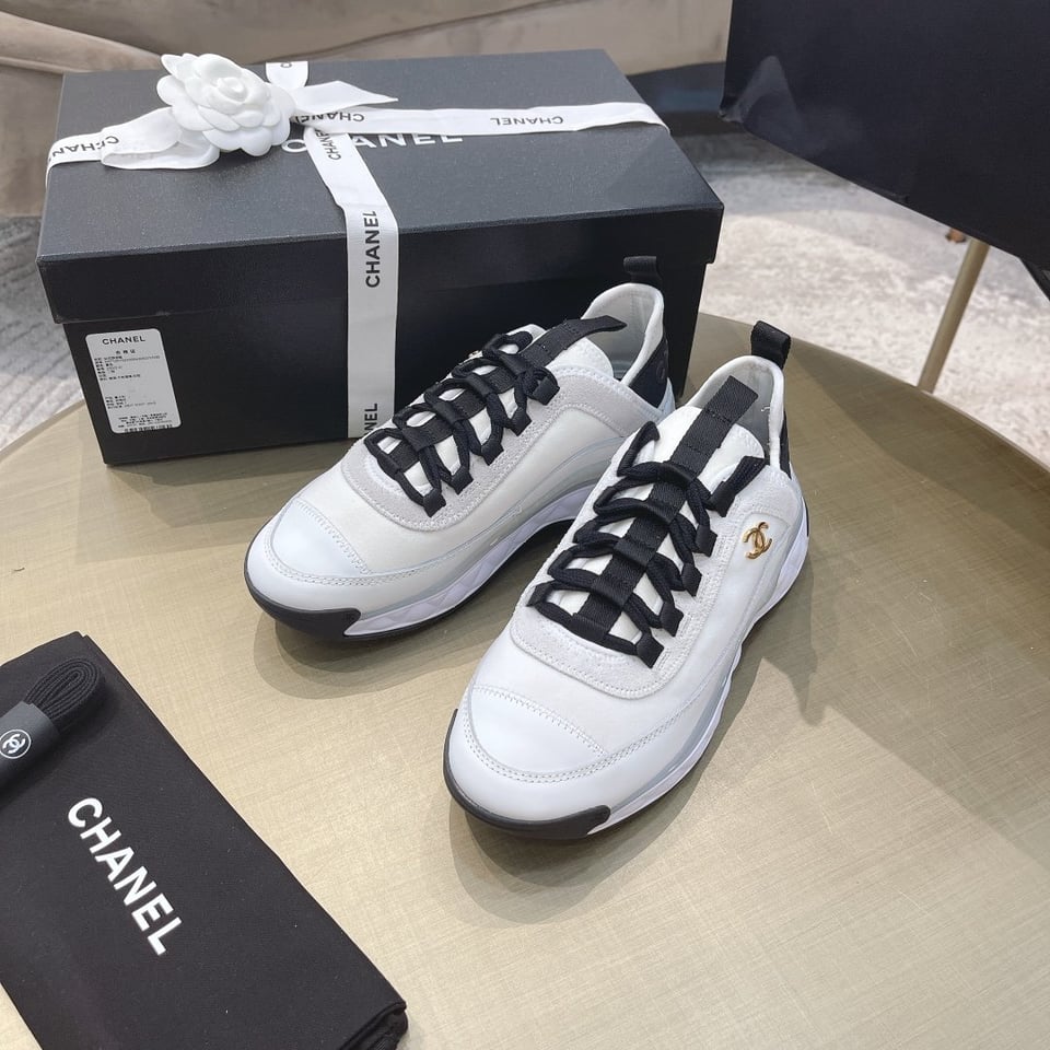 Chanel CC Runner Sneakers White/Black view 5