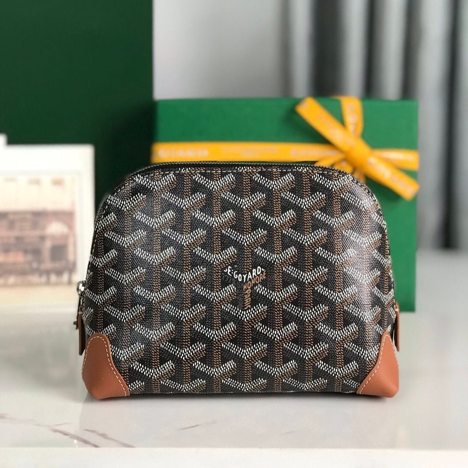 Goyard Vendôme Cosmetic Pouch 17cm Black Goyardine Canvas And Tan Calfskin Trim view 11