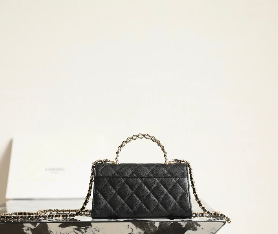 Chanel Caviar Quilted Chain Top Handle Phone Holder With Chain Black 18cm view 8