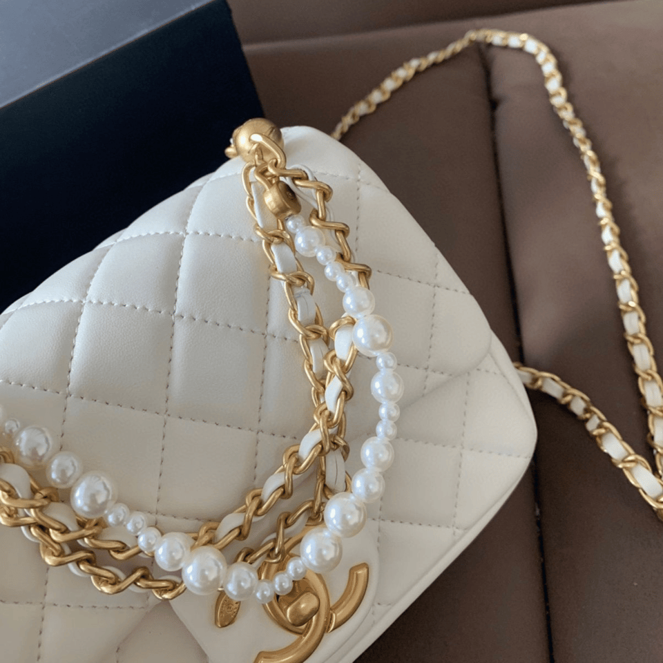 Chanel Mini Flap White Bag 22cm/8.9in view 8
