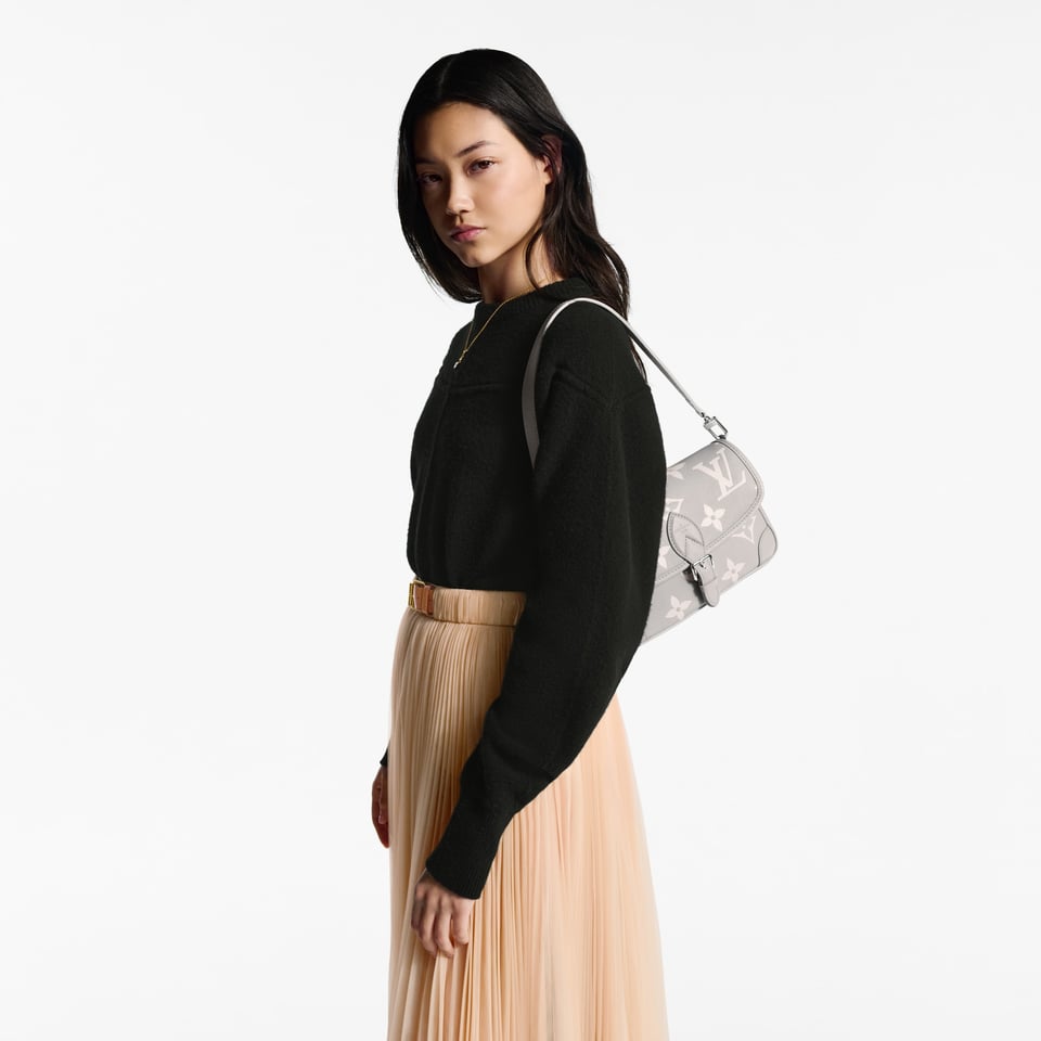 Louis Vuitton Diane M14214 view 5