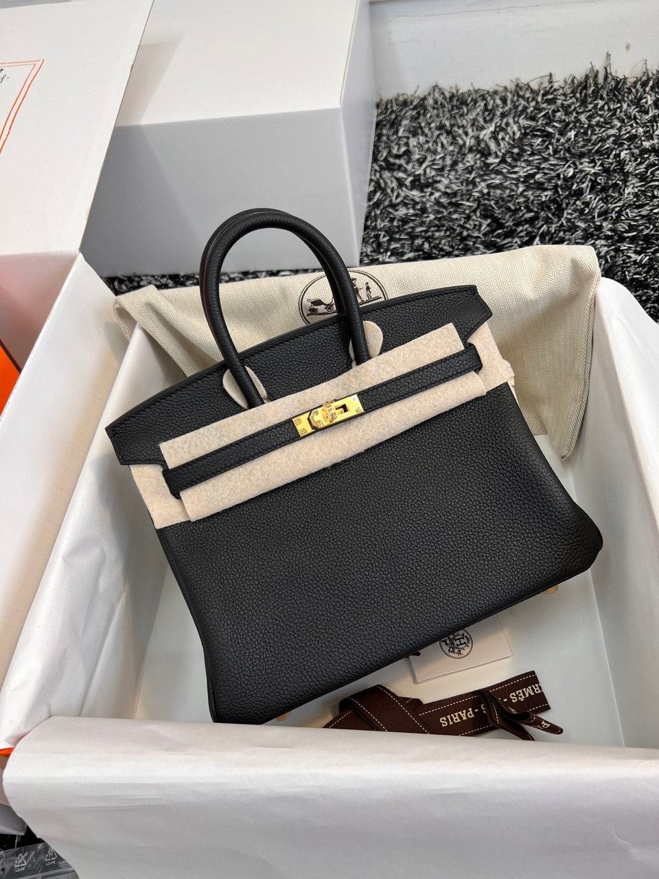 Hermes Birkin 25Cm Black Togo Leather Gold Hardware view 3