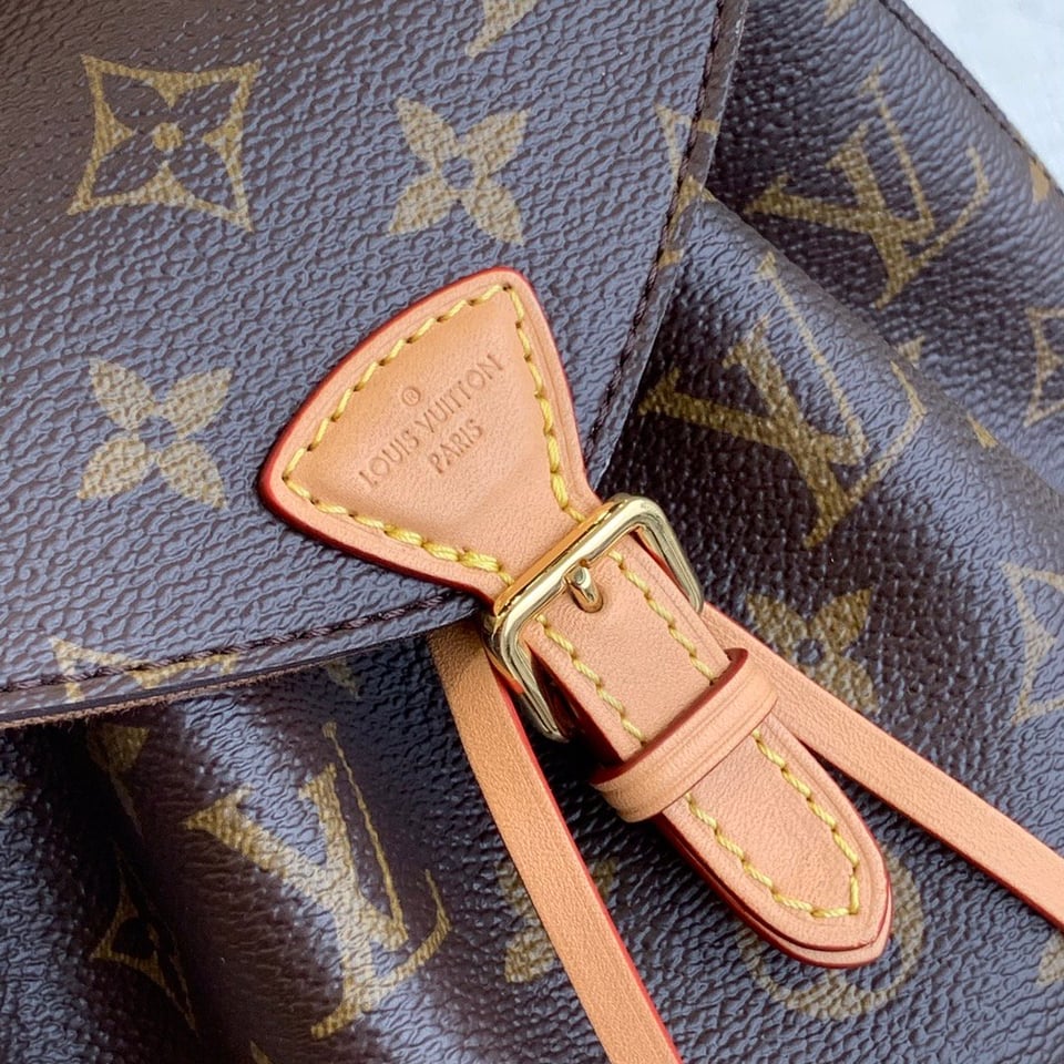 Louis Vuitton Montsouris Bb 33Cm M45502 view 6