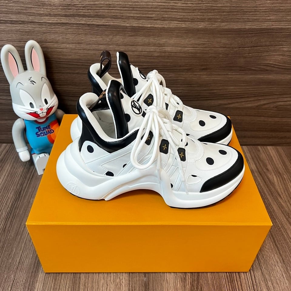 Louis Vuitton Tenis Lv Archlight Sneaker White 1Aa0Ok view 5