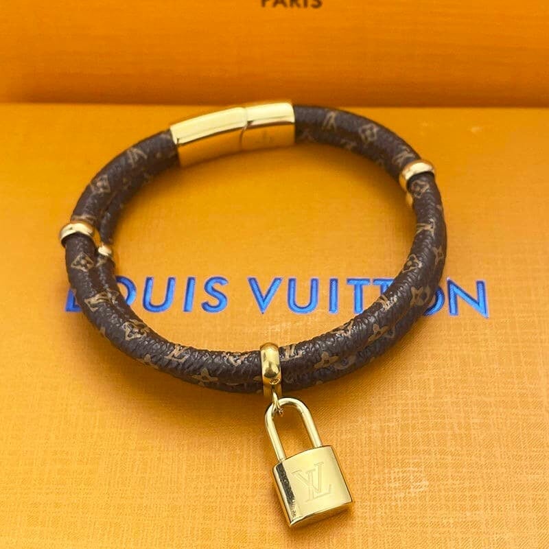 Louis Vuitton Keep It Twice Bracelet M8109E view 7