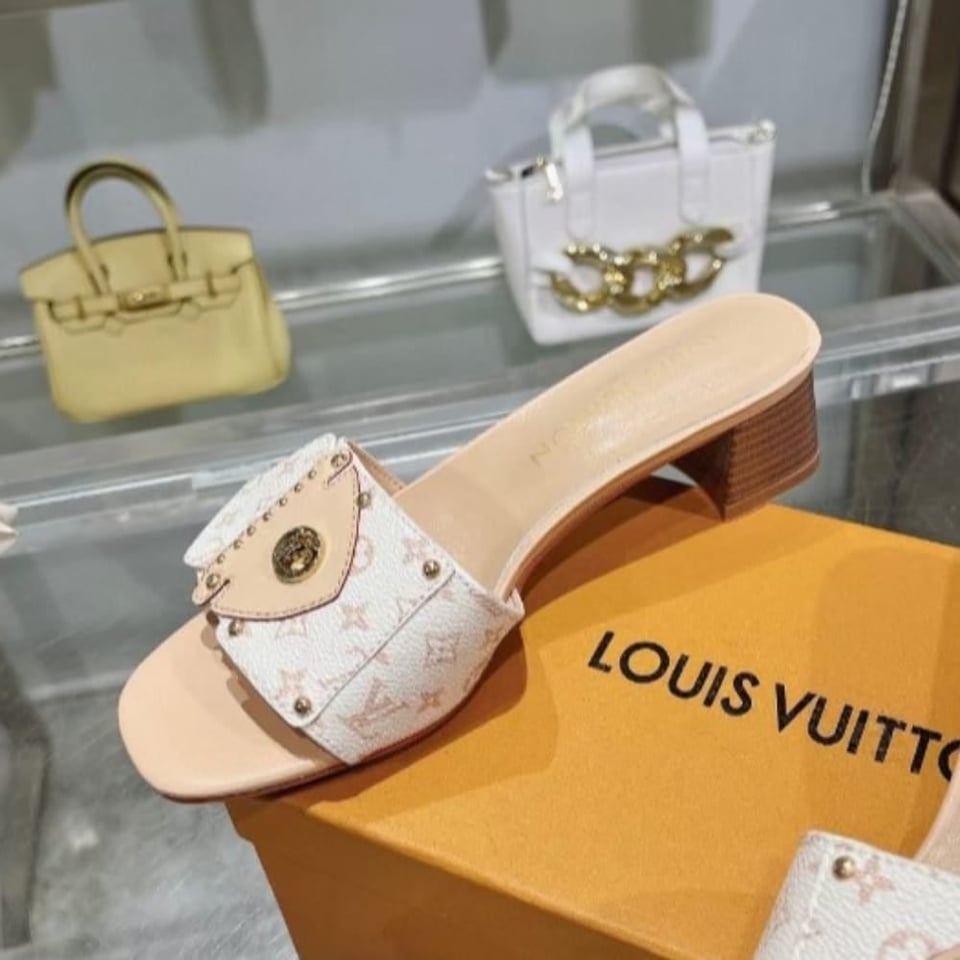 Louis Vuitton Lv Frame Flat Mule 1Acxii view 4
