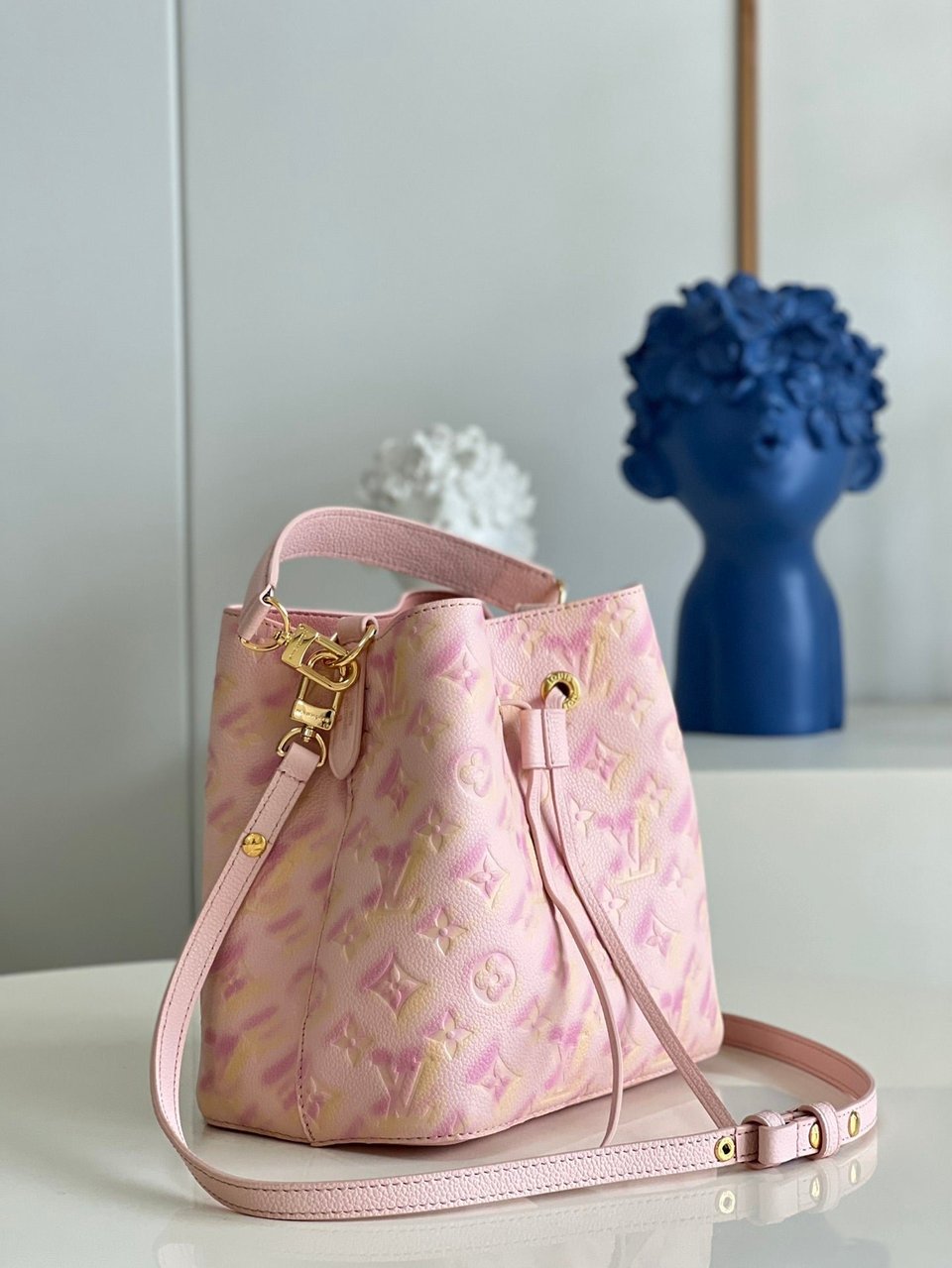 Louis Vuitton N Ono Bb 20Cm Pink view 7