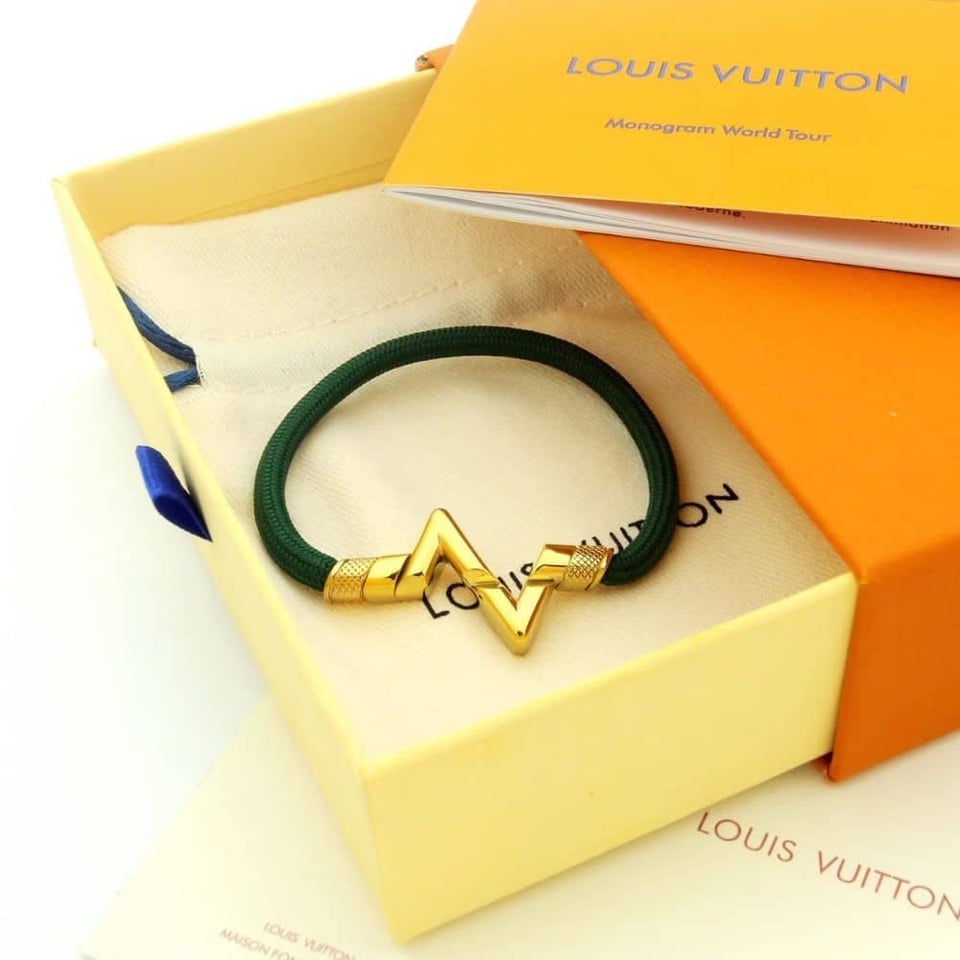 Louis Vuitton Lv Volt Upside Down Play Large Bracelet Yellow Gold Q05449 view 4