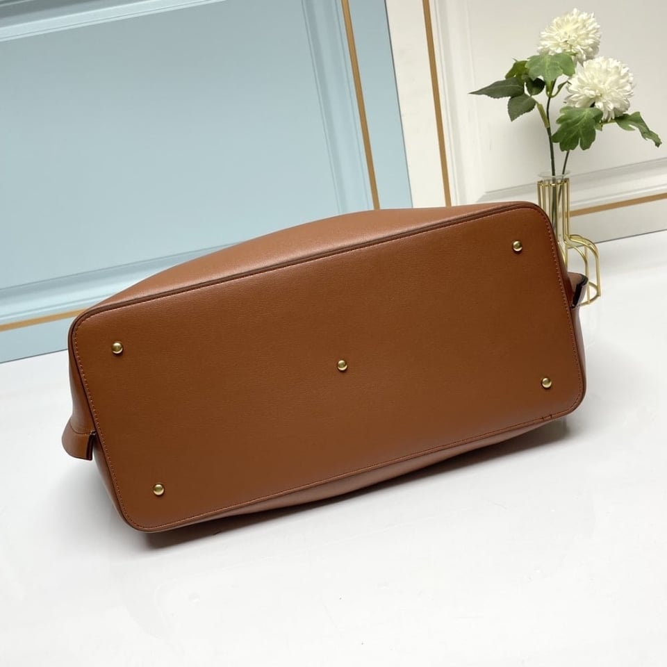 Valentino Garavani Large Vlogo Escape Shopper Tote Brown 41Cm view 6
