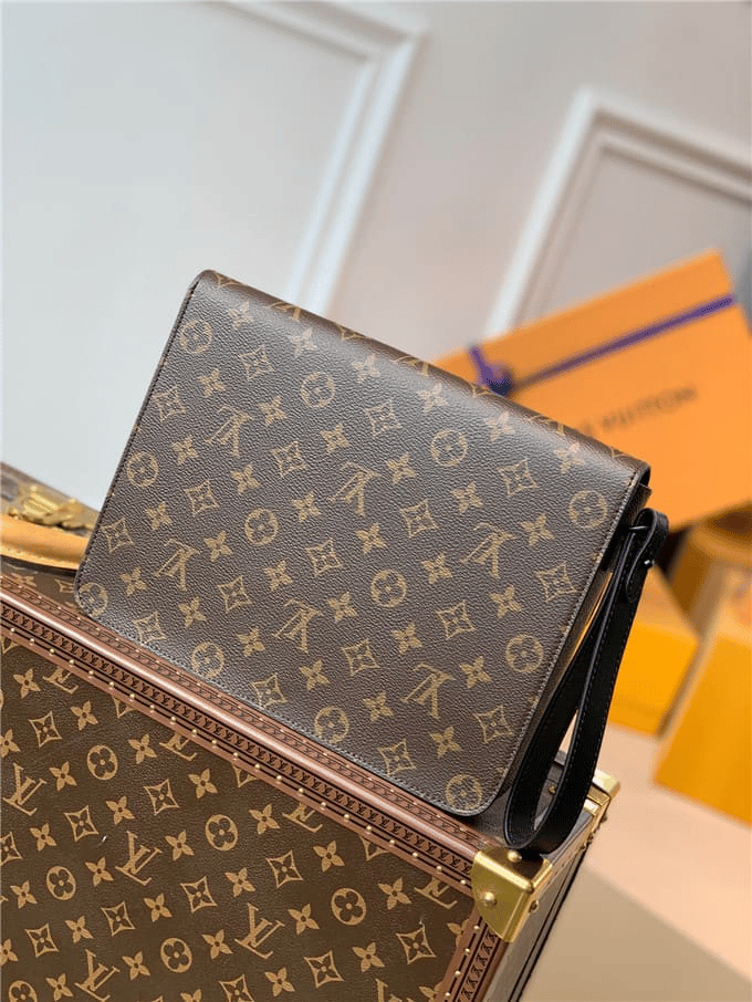 Louis Vuitton S Lock A4 Pouch Brown 28Cm M80560 view 7