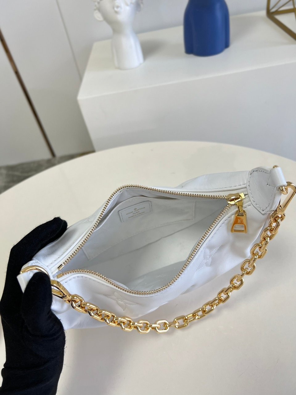 Louis Vuitton Over The Moon 27Cm White view 8