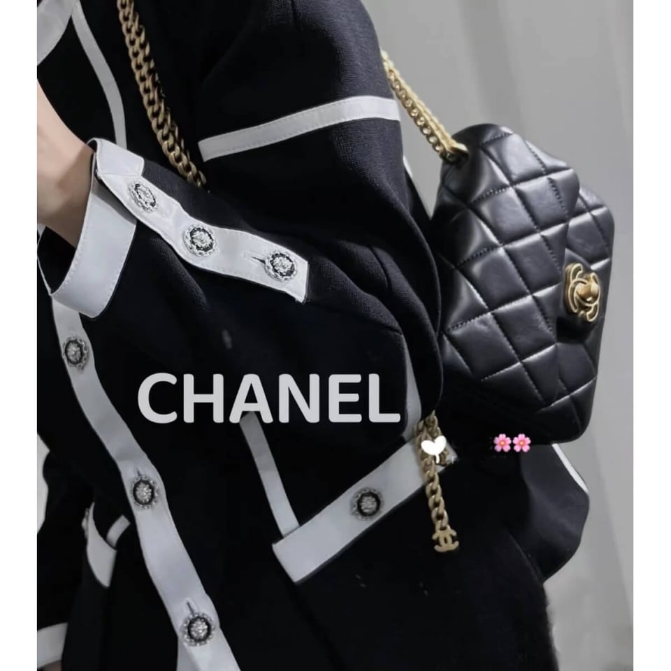 Chanel Mini Flap Bag in Lambskin with Enamel CC view 3