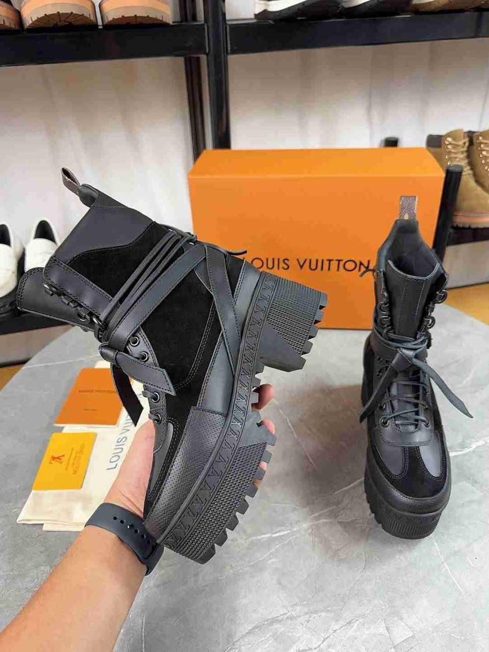 Louis Vuitton Laureate Platform Desert Boot Black 1Ad25F view 7